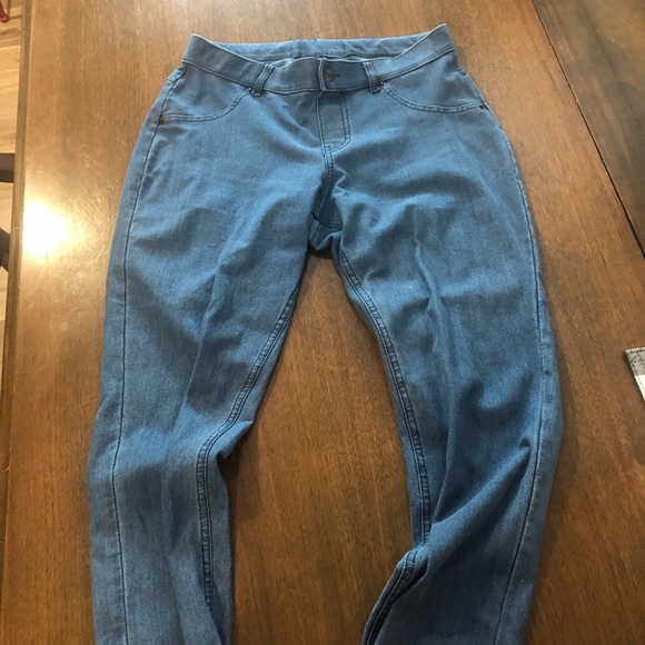 Women’s Hue Capris - Picture 1 of 1